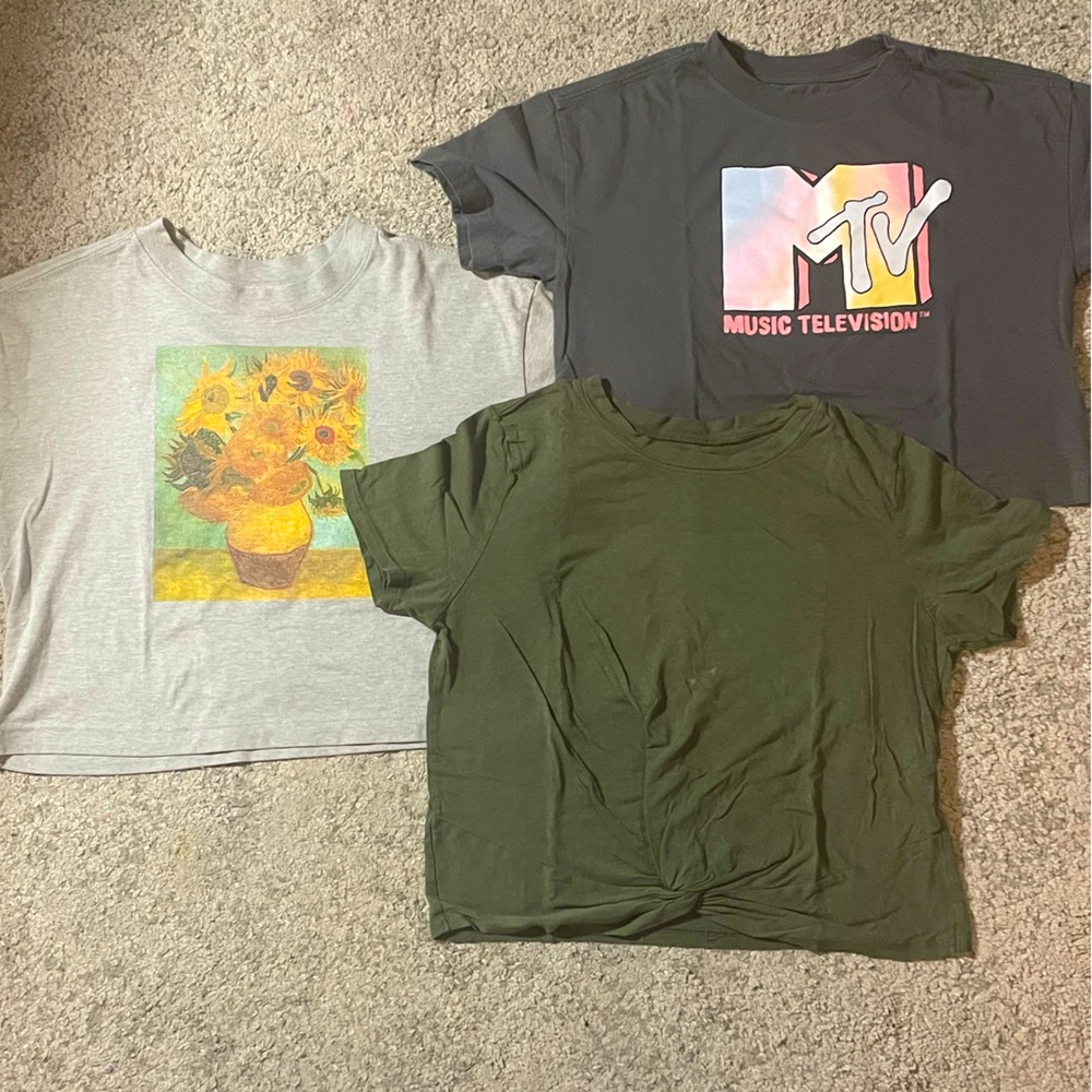 Teen T-shirt bundle Crop tops & T-shirt’s